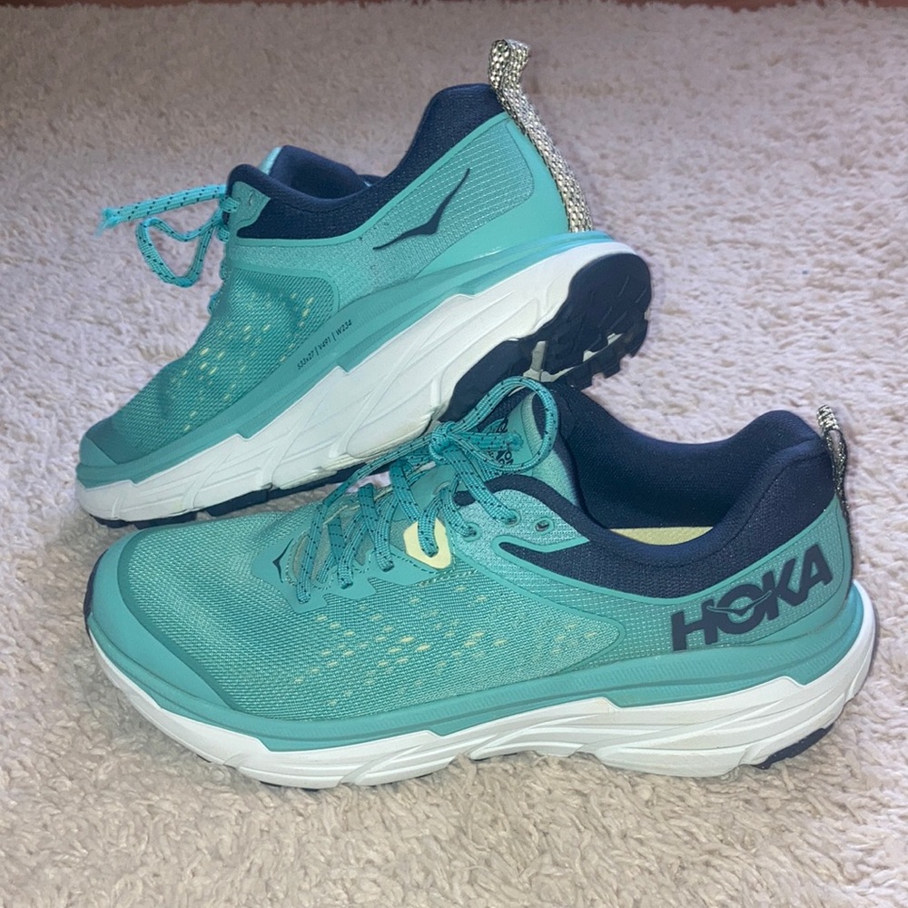 Hoka One One Challenger ATR 6